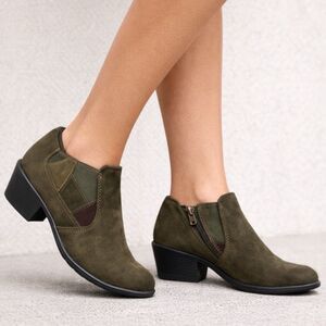 Earth Origins Grreen Suede Zip Comfort Low Heel Christine Ankle Boots